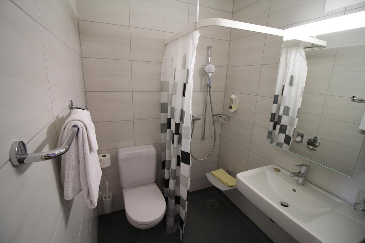 Hotel Kurhaus Am Sarnersee Зарнен Екстер'єр фото